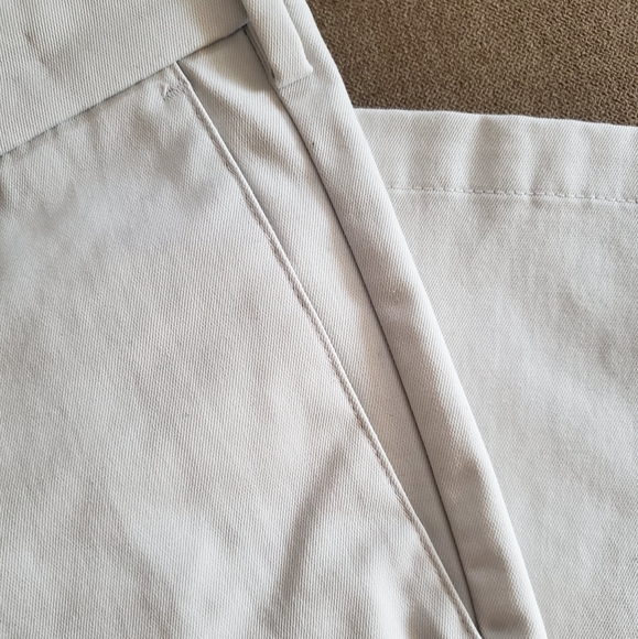 NEW Dockers Slim Fit Performance Khaki Pants - Picture 6 of 8